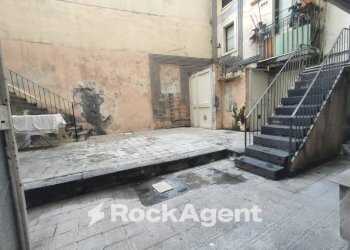 Cortile interno - Bilocale via E. A. Pantano, 87, Catania - foto 7