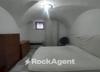 Camera da letto - Bilocale via E. A. Pantano, 87, Catania - foto 13