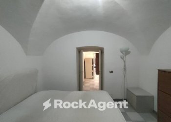 Camera da letto - Bilocale via E. A. Pantano, 87, Catania - foto 16