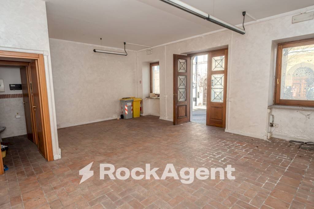 Stanza non arredata - Shop via Andrea Doria, 9, Viterbo - photo 1