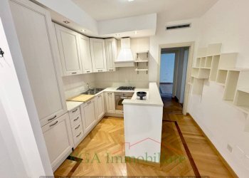 Cucina - Quadrilocale piazza Mercato del Fieno, Bergamo (zona Città Alta) - foto 4