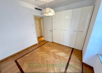 Camera da letto - Quadrilocale piazza Mercato del Fieno, Bergamo (zona Città Alta) - foto 13