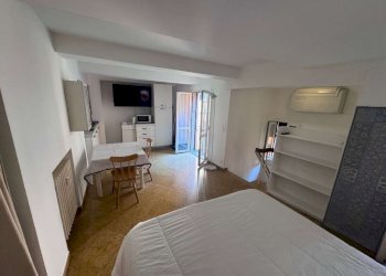 zona notte - Monolocale via Del Monte, Bologna (zona Centro Storico) - foto 14