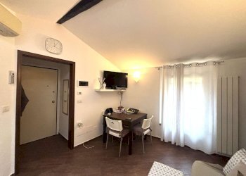 soggiorno - Appartamento via Cartoleria, Bologna - foto 5