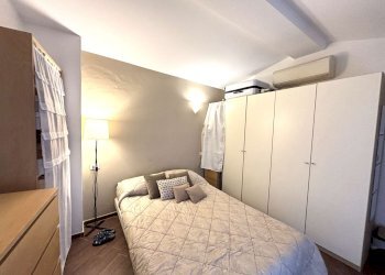 camera da letto - Appartamento via Cartoleria, Bologna - foto 9