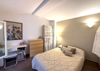 camera da letto - Appartamento via Cartoleria, Bologna - foto 12