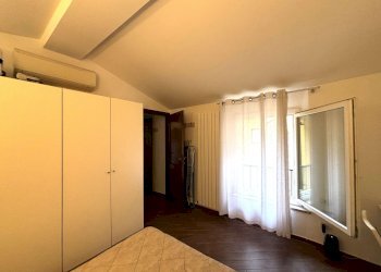 camera da letto - Appartamento via Cartoleria, Bologna - foto 13