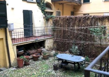 giardino comune - Appartamento via Cartoleria, Bologna - foto 18