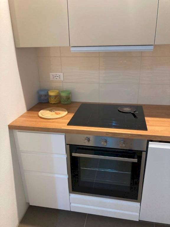 Cucina - Villa a Schiera viale Roma, 383, Massa - foto 3