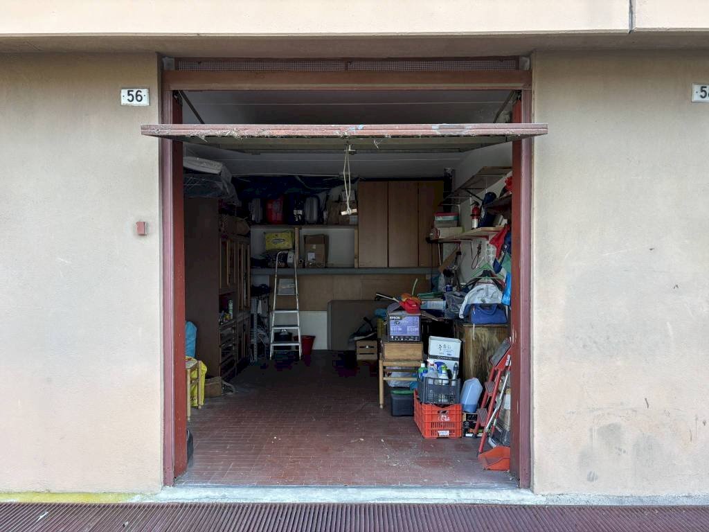 Box auto - Box via Remigio Vigliero, 56, Genova (zona Sampierdarena) - foto 2