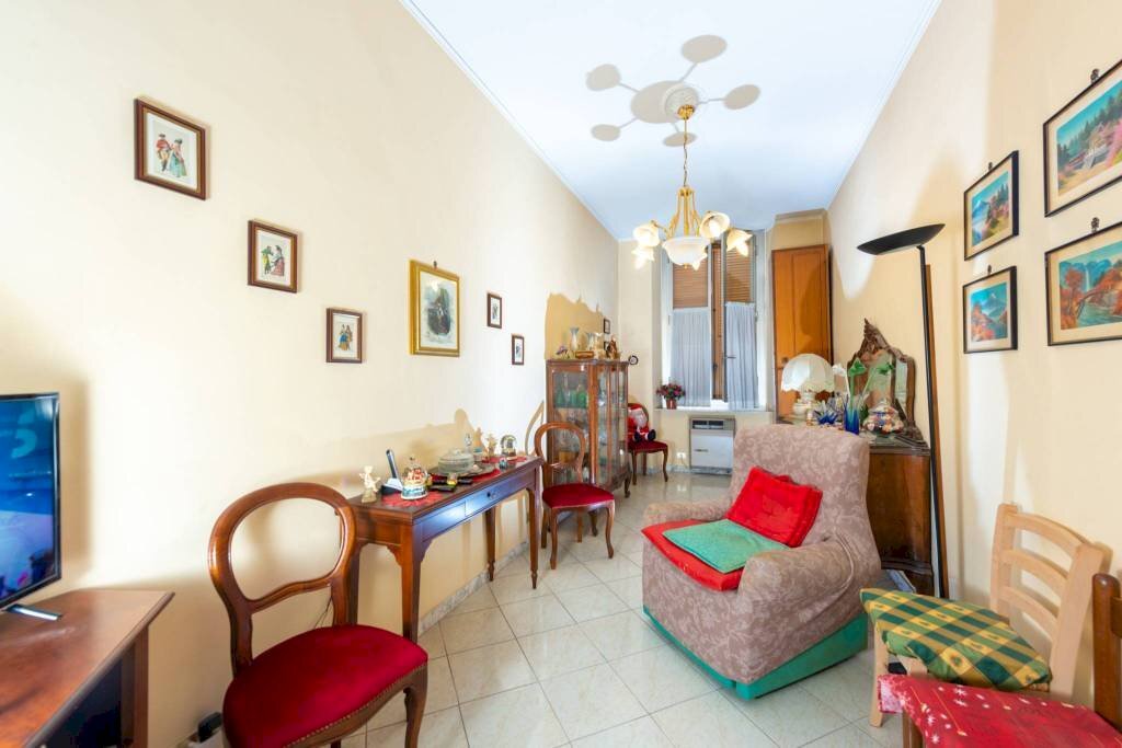 Disimpegno - Three-room apartment via Alfredo d'Andrade, 22, Genova (neighborhood Sestri Ponente) - photo 2