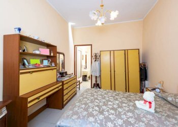 Camera da letto - Three-room apartment via Alfredo d'Andrade, 22, Genova (neighborhood Sestri Ponente) - photo 5