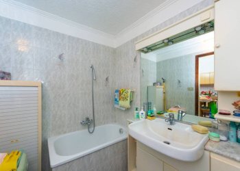 Bagno - Three-room apartment via Alfredo d'Andrade, 22, Genova (neighborhood Sestri Ponente) - photo 10