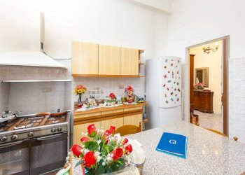 Cucina - Three-room apartment via Alfredo d'Andrade, 22, Genova (neighborhood Sestri Ponente) - photo 13