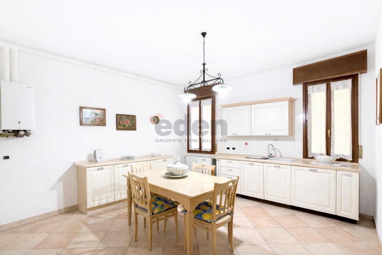 cucina - Appartamento Via Giuseppe Maria Savani 20, Modena - foto 2