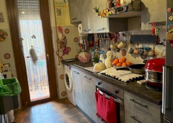 9970f067-d396-46f0-9eec-ee83dedab00f.jpg - Quadrilocale Via della Pace 24, Castelnuovo Magra - foto 5