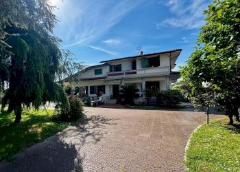 esterno Piana.jpg - Villa Carrara - foto 3
