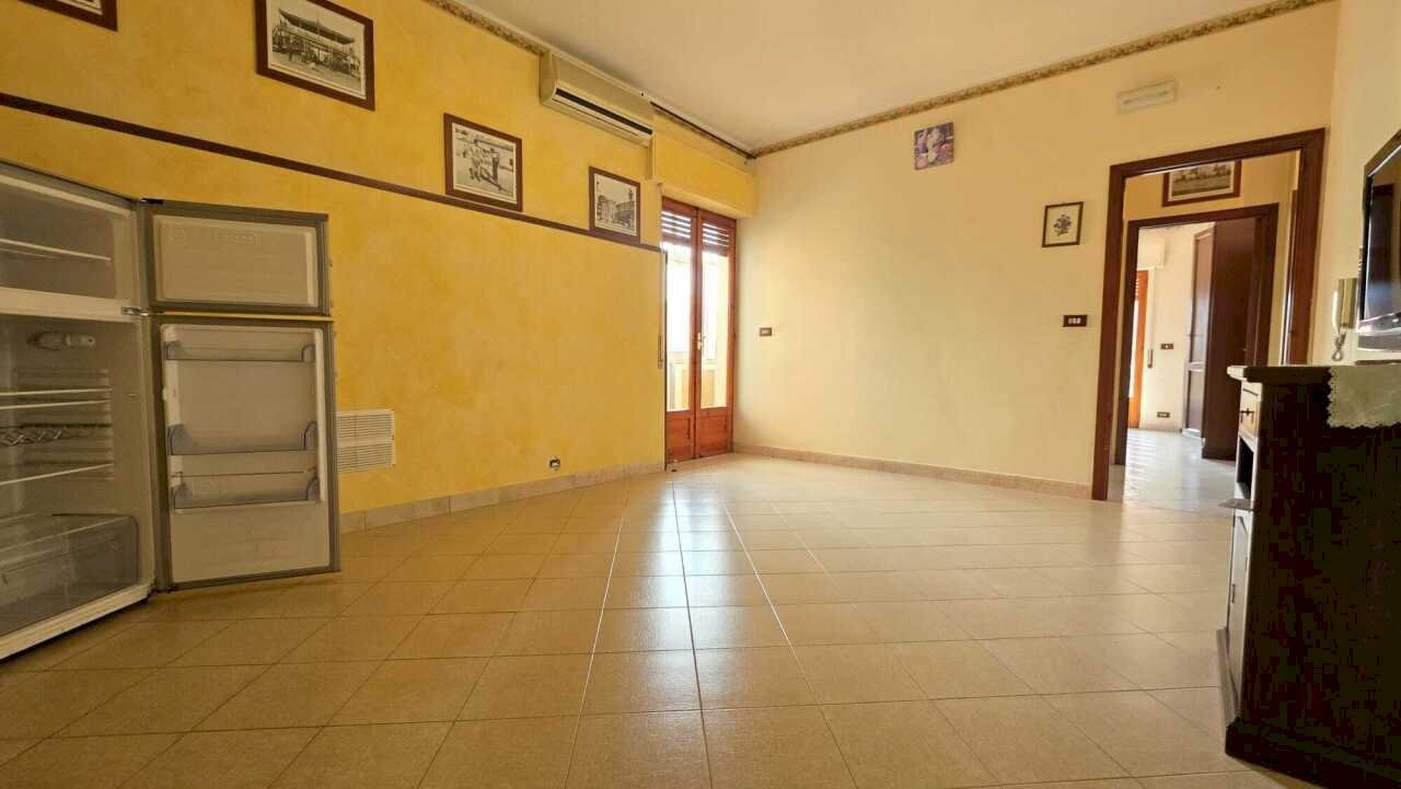 WhatsApp Image 2026-03-19 at 10.40.51 (1).jpeg - Trilocale Aci Sant'Antonio - foto 2
