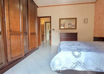 WhatsApp Image 2026-03-19 at 10.40.52 (2).jpeg - Trilocale Aci Sant'Antonio - foto 4