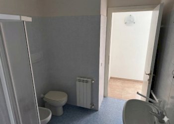 Gemini_Generated_Image_5b4n8d5b4n8d5b4n.png - Appartamento Via Pian della Cà 8, Borzonasca - foto 9