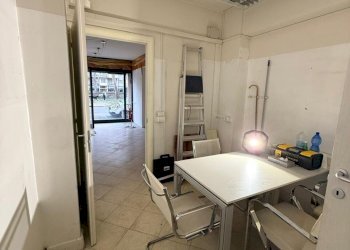 WhatsApp Image 2026-03-17 at 17.52.53 (1).jpeg - Commercial Premises Via Stefano Buonsignori, Firenze (neighborhood Santa Maria Novella) - photo 1