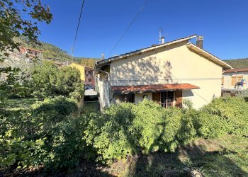 IMG_1042.jpg - Villa Via Val di Bisenzio 267, Vaiano - photo 6