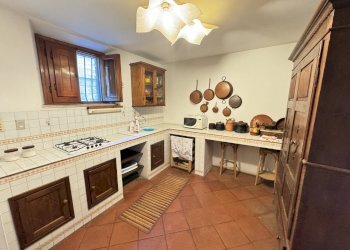 IMG_1023.jpg - Villa Via Val di Bisenzio 267, Vaiano - photo 26