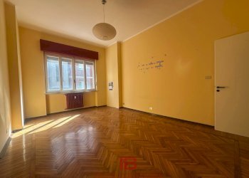 Three-room apartment Cuneo (neighborhood Centro) - photo 21