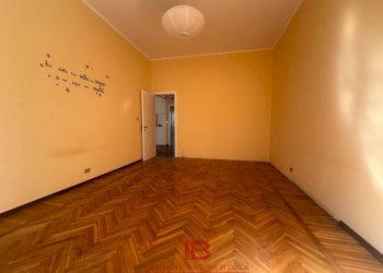 Three-room apartment Cuneo (neighborhood Centro) - photo 22