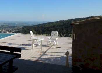 villa-vendita-abruzzo-roccamorice-esterno-6.JPG - Villa Via Costa del Colle 91, Roccamorice - photo 6