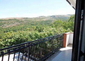 villa-vendita-abruzzo-roccamorice-esterno-12.JPG - Villa Via Costa del Colle 91, Roccamorice - photo 12