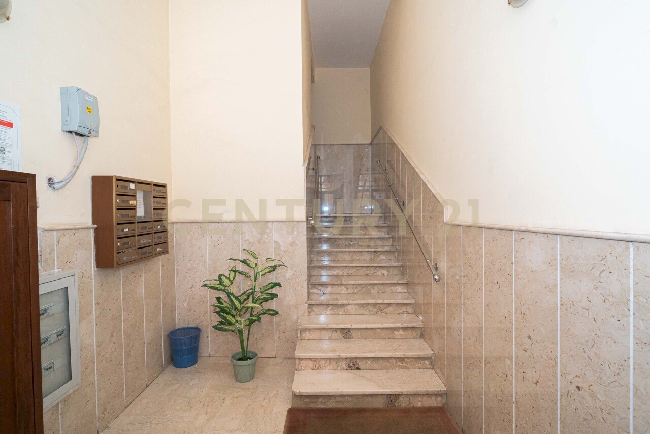 3 Androne stabile.jpg - Appartamento Via Roma 135, Enna - foto 3