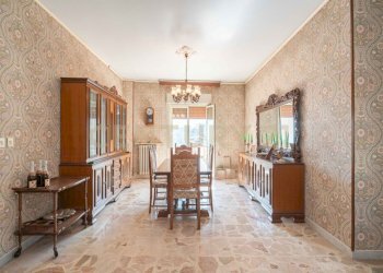 12 Salone 4.jpg - Appartamento Via Roma 135, Enna - foto 12