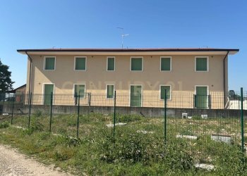 foto palazzina esterna (7).JPG - Two-room apartment Via Toffanelle Nuove, Zevio - photo 19