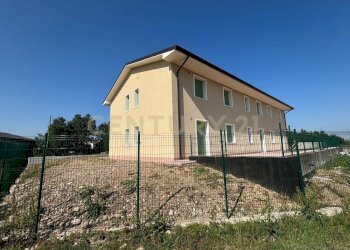 foto palazzina esterna (8).JPG - Two-room apartment Via Toffanelle Nuove, Zevio - photo 21