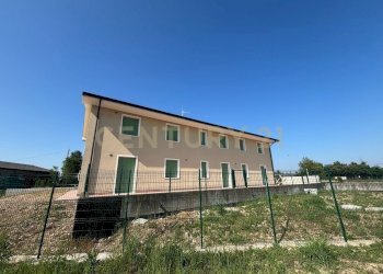 foto palazzina esterna (12).JPG - Two-room apartment Via Toffanelle Nuove, Zevio - photo 25