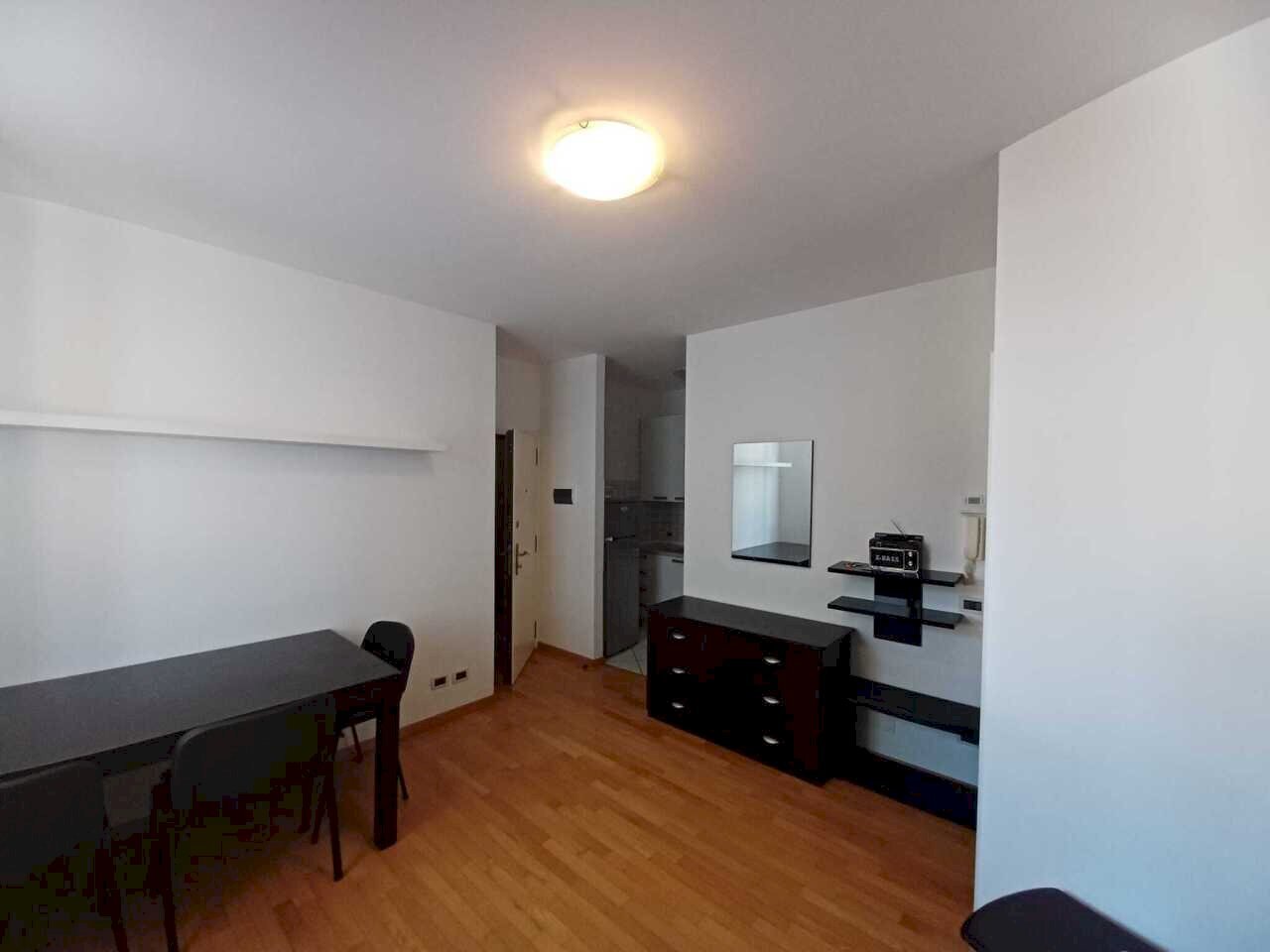 PHOTO-2026-05-01-16-43-28_1.jpg - Three-room apartment Vicolo Santa Maria Maddalena, Trento - photo 2