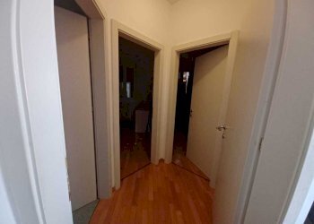 PHOTO-2026-05-01-16-43-30_4.jpg - Three-room apartment Vicolo Santa Maria Maddalena, Trento - photo 5