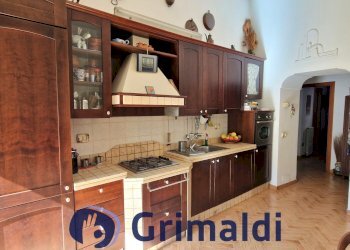 28.jpg - Three-room apartment Via Giacinto Gigante 80, Napoli (neighborhood Arenella) - photo 7