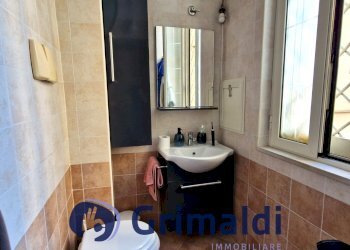 58.jpg - Three-room apartment Via Giacinto Gigante 80, Napoli (neighborhood Arenella) - photo 14