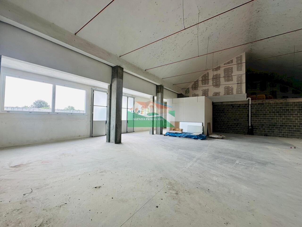 PHOTO-2025-09-10-19-36-04 2.jpg - Commercial Premises VIA GOITO, Ravenna - photo 2