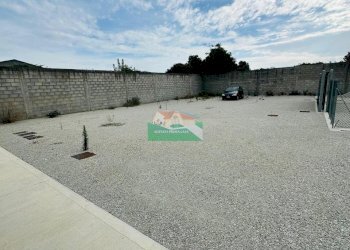 PHOTO-2025-09-10-19-36-03.jpg - Locale Commerciale VIA GOITO, Ravenna - foto 5