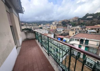 Three-room apartment Via Comunale Santo, Messina - photo 4