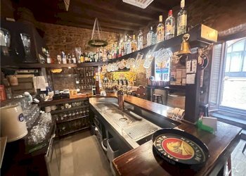 Shop VIA ARIBERTO 3, Cantù - photo 1