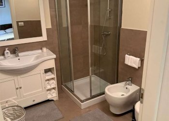 Two-room apartment Modena - photo 6