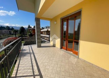 Three-room apartment Via primo maggio, Bricherasio - photo 3