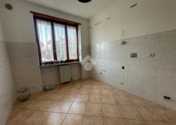 Three-room apartment Via primo maggio, Bricherasio - photo 12
