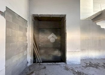 Capannone via fabbrica da fer, Bussoleno - foto 30