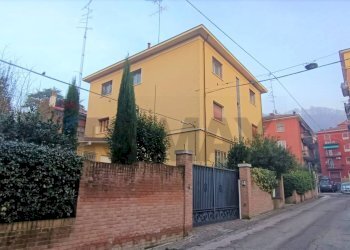 Bilocale via andrea costa, 2 
 Zona Centro, Casalecchio di Reno - foto 12