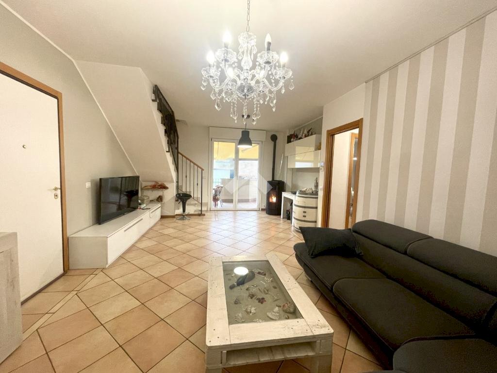 Appartamento Via Nazionale, Vallefoglia - foto 1